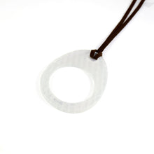 画像をギャラリービューアに読み込む, Pendant Loupe ペンダントルーペ<EGA>(T22 white veil)