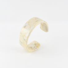 画像をギャラリービューアに読み込む, Bangle バングル<Flat>(700 tender yellow)