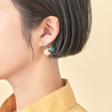 画像をギャラリービューアに読み込む, Earcuff イヤーカフ<ボール>(L34 blue lame)