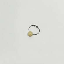 画像をギャラリービューアに読み込む, Earcuff イヤーカフ<ボール>(CQ1 marble white )