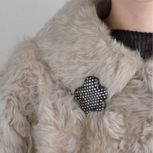 画像をギャラリービューアに読み込む, Brooch ブローチ(B71 milky white)