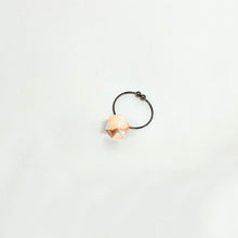画像をギャラリービューアに読み込む, Earcuff イヤーカフ<キューブ>(CQ1 marble white)