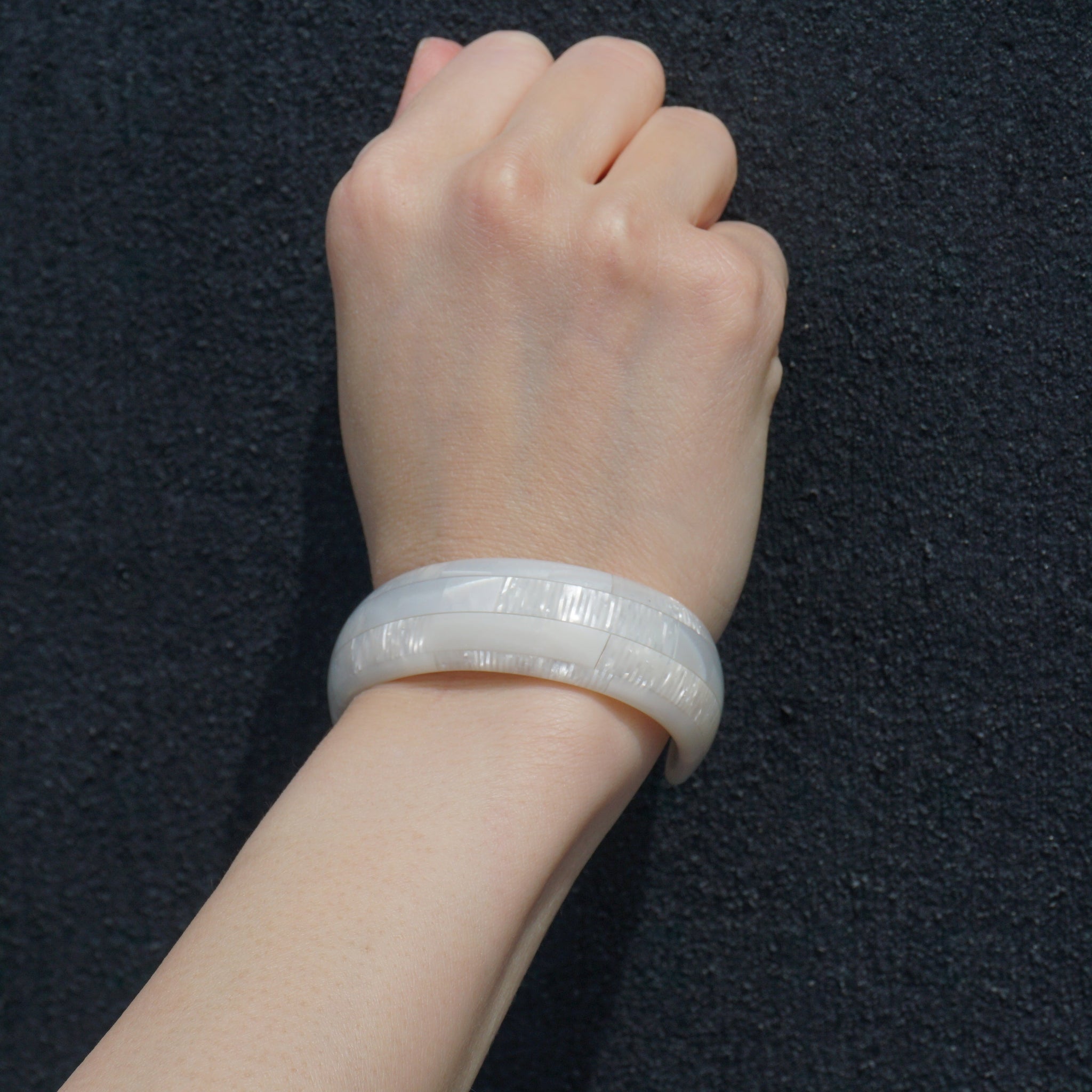 ブレスレット・バングル Milky Bangle バングル＜Shell＞（356 milky ice） – KISSO