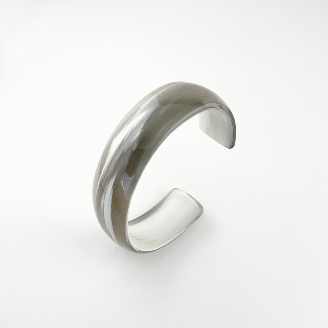 Bangle バングル＜Shell＞（C73 ecru horn）