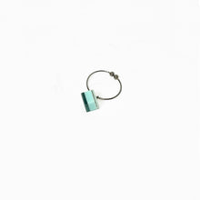 画像をギャラリービューアに読み込む, Earcuff イヤーカフ＜キューブ＞（614  pale green）
