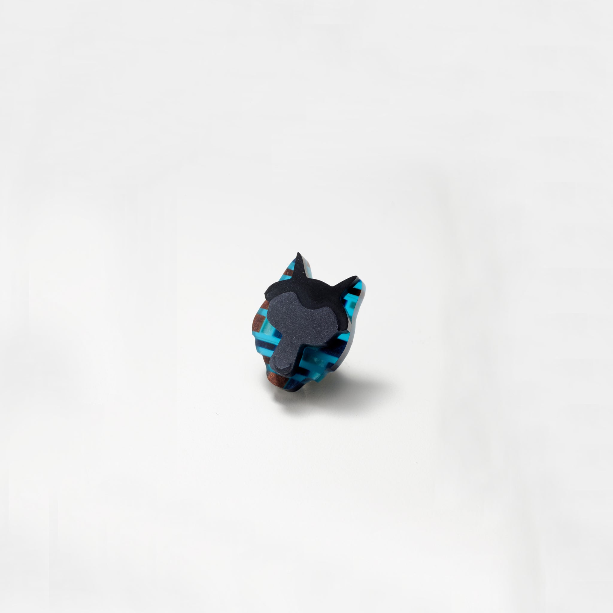 Cuffs・Pins・ANIMALE – KISSO