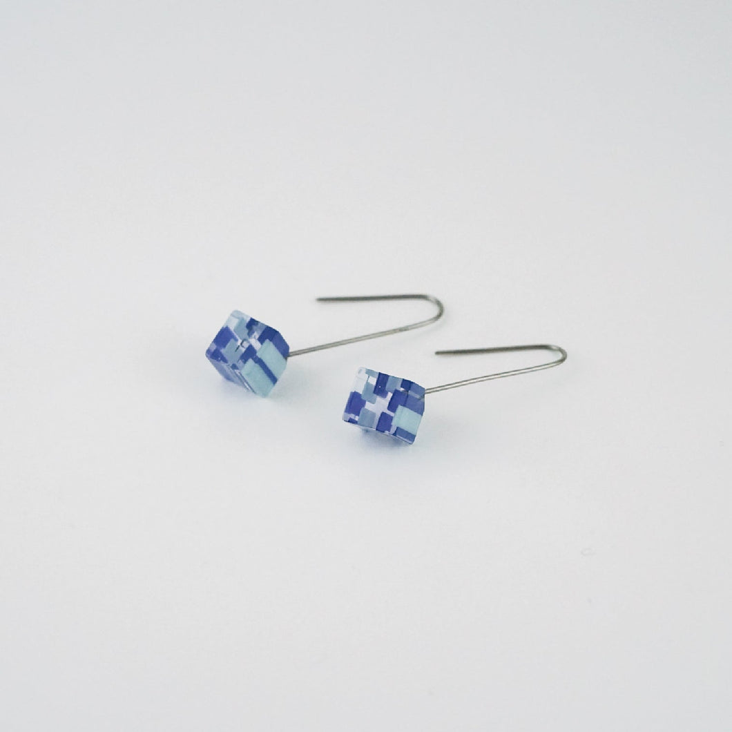 Cube Pierced キューブピアス（006 blue stripe）