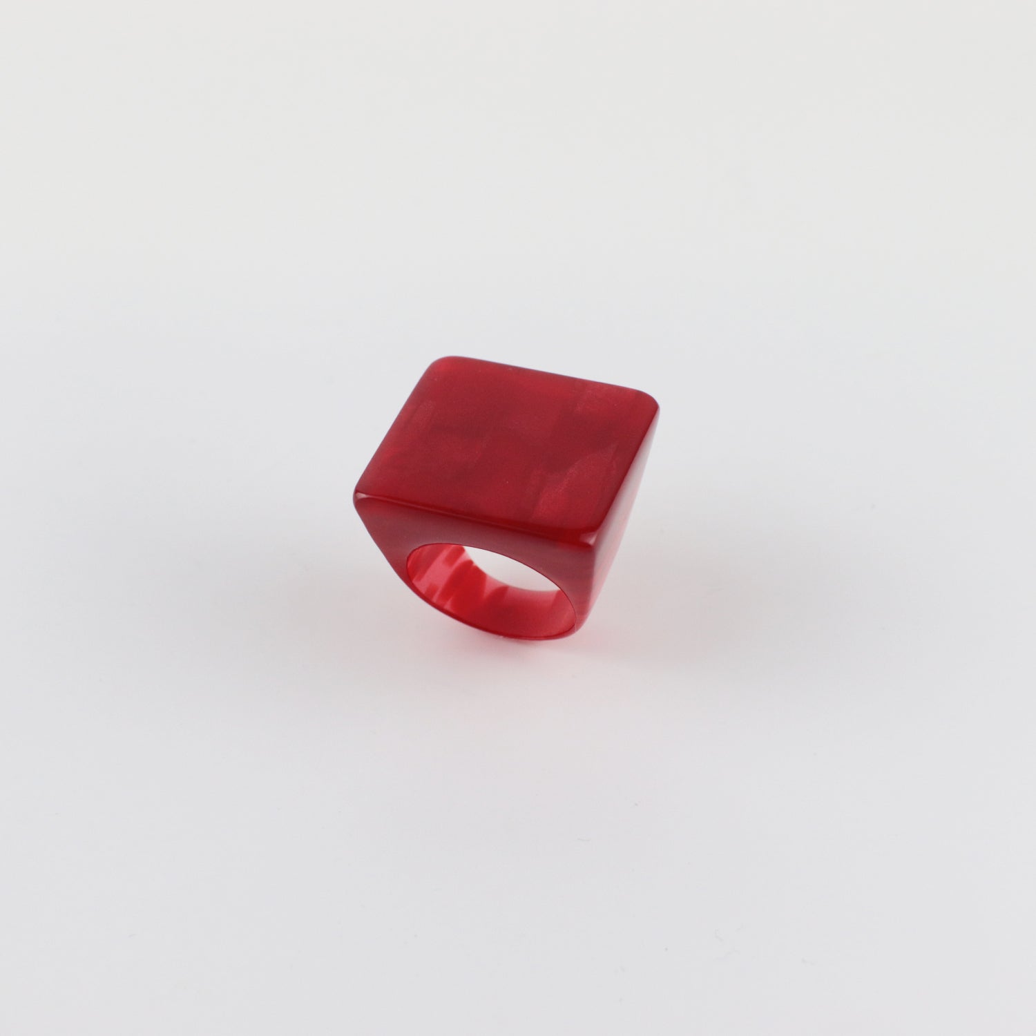 Big Ring＜スクエア＞（J87 red） – KISSO